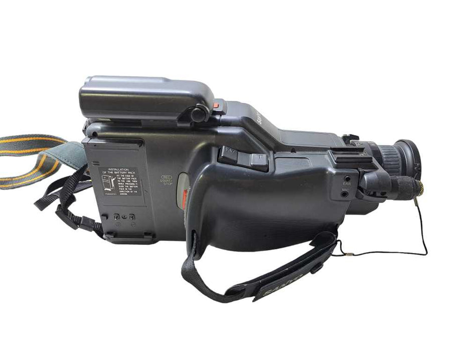 Vintage Sanyo VM-D66 8mm Video Camcorder *READ*