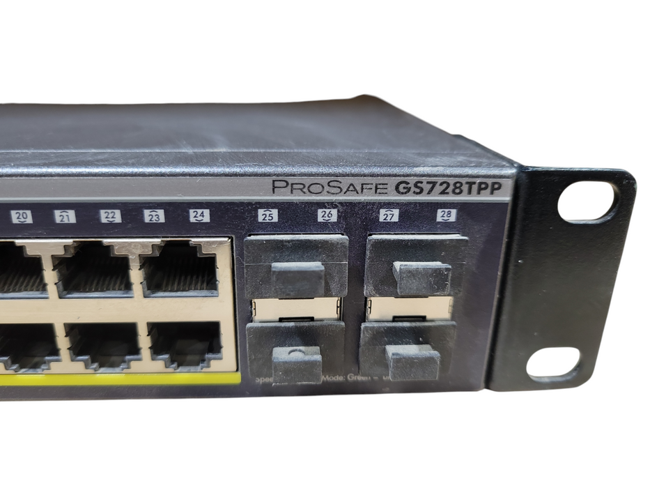 Netgear 24-Port Gigabit PoE+ Smart Managed Switch w/ 4xSFP - GS728TPP !