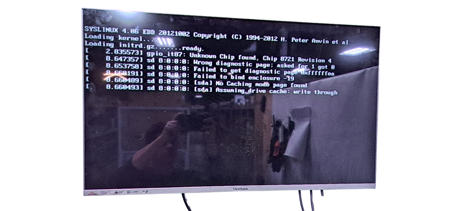 Netgear ReadyNAS 6-Bay RND31600| No HDD