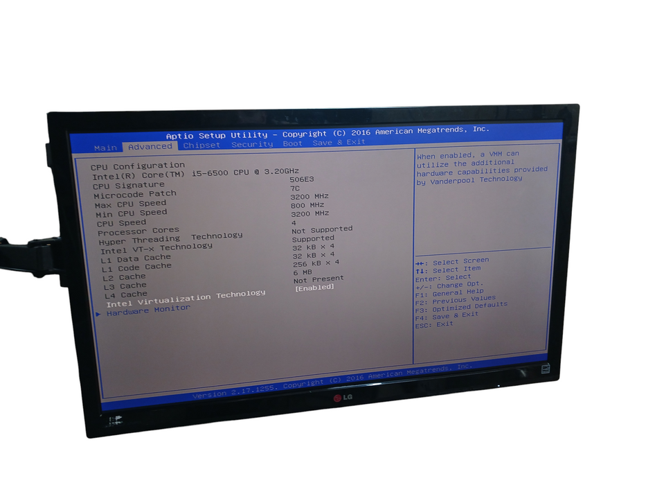 QNAP TVS‑882 NAS Intel i5-6500 8 Bay 8GB RAM 2x 4TB HDD READ