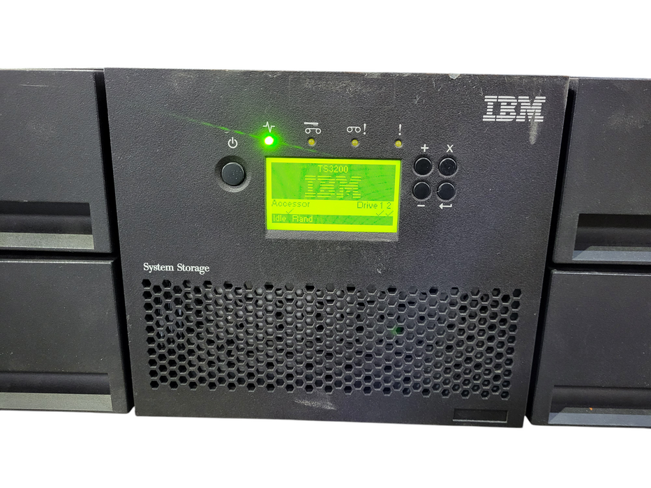 IBM TS3200 Tape Library 3573-L4U with 2 X LTO5 8GB FC DRIVES 00V673 $