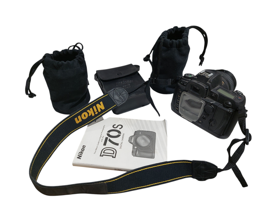 Nikon DigitalCamera Package SB-15 , D70s , HB-34,HB-32, DX SWM ED 55-200mm  =