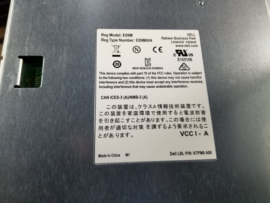 Dell PowerVault Storage MD1400 w/ 2x 12G-SAS-4 EMM Controllers 2x 600W PSUs