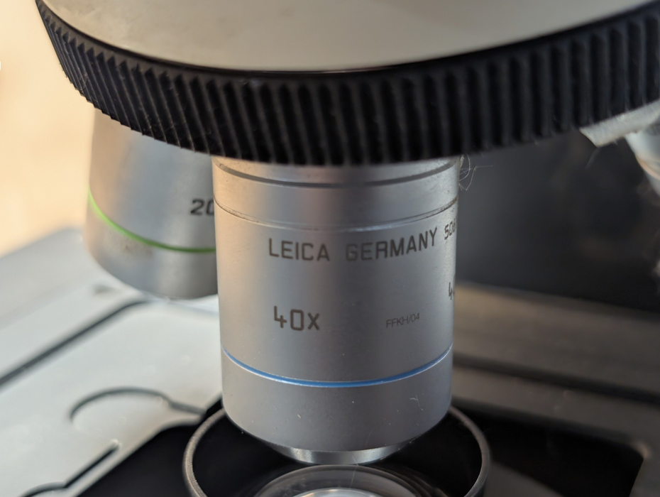 LEICA DM2000 Stereo Microscope 100x Magnification with EC3 PLEASE READ  -