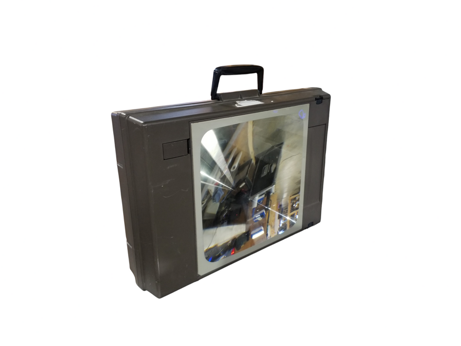 3M 2000 AKC Overhead Projector Briefcase Portable Transparency Projector