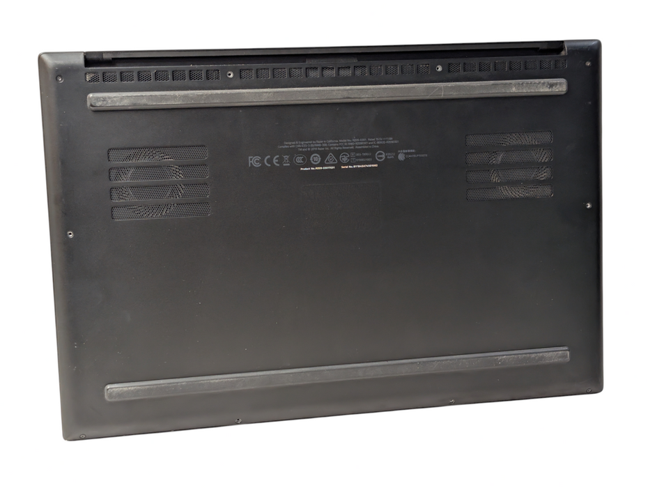 Razer Blade RZ09-0317G01 NVIDIA RTX 2070 8GB Intel i7-9750H 32GB RAM 512GB  - Lap200