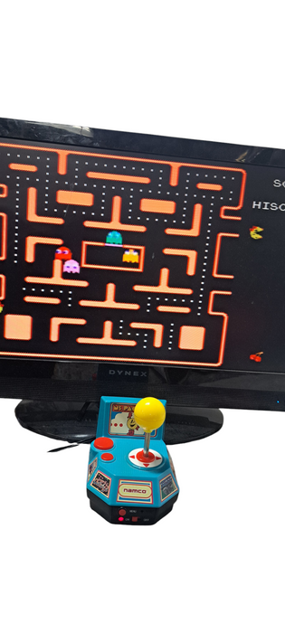 Ms. Pac-Man 5 in 1 Plug and Play 2004 Jakks Pacific TV Namco Video Game