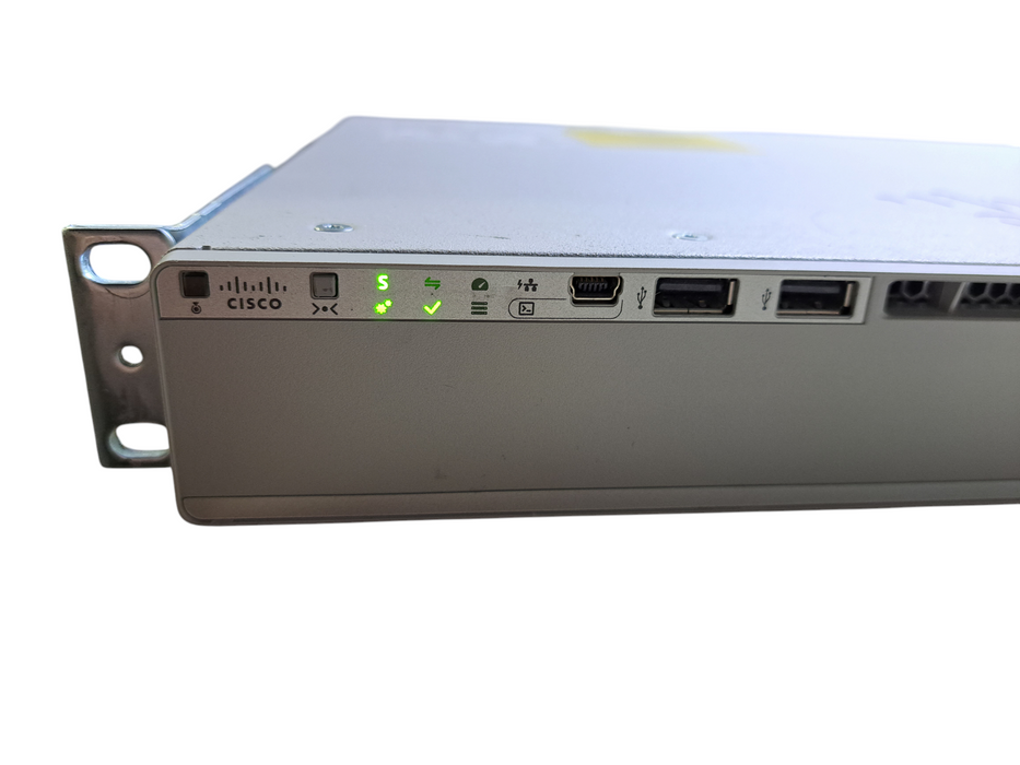 Cisco C9200-24P-E V01 | 24-Port Gigabit PoE+ Managed Switch 1x PWR-C5-600W