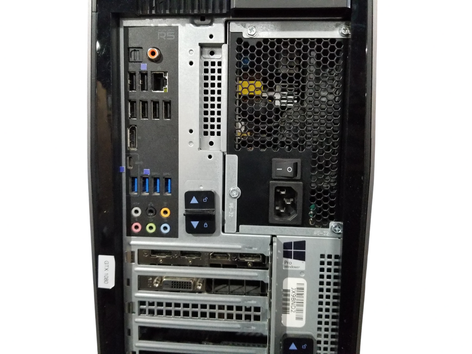 Alienware Aurora R5 intel i7-6700 @3.40Ghz 8GB DDR4 GTX-1080-8G 250GB SSD
