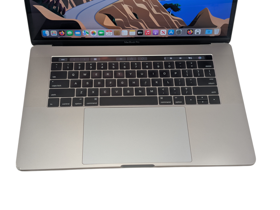 Apple MacBook PRO 15 inch 2016 i7-6820HQ 16GB RAM 500GB Storage  -