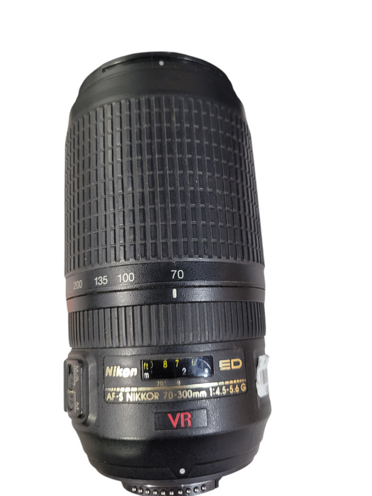 Nikon AF-S NIKKOR 70-300mm f/4.5-5.6G ED VR Telephoto Zoom Lens