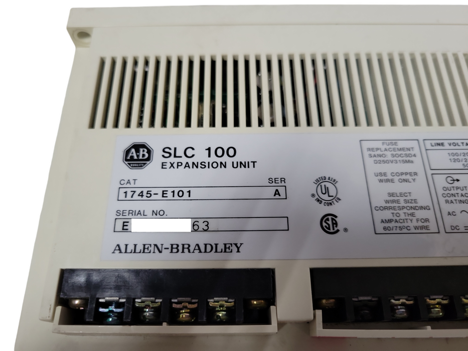 Allen Bradley SLC 100 Programable Controller 1745-E101, READ Q_