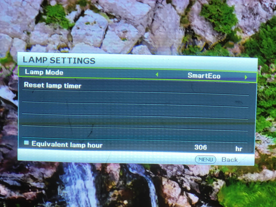 BenQ MW712 3D DLP Projector No remote Lamp hour: 306h $