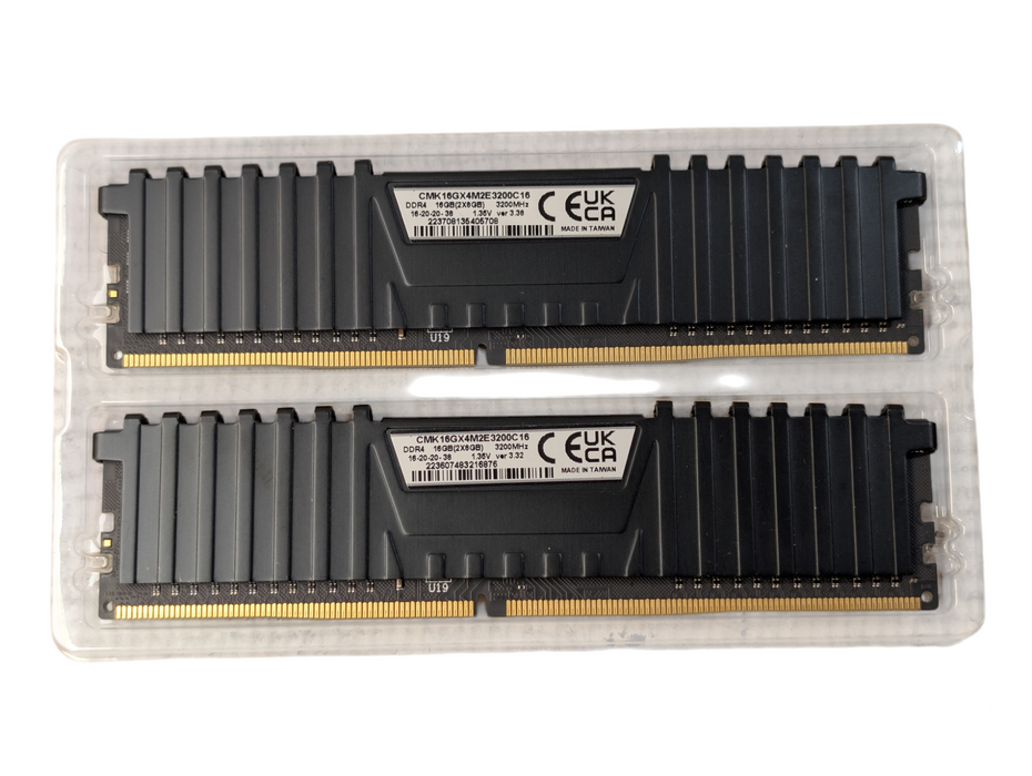 Kit 16GB DDR4 3200MHz Desktop Gaming RAM Corsair VENGEANCE LPX  -