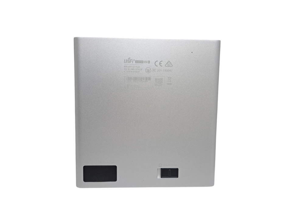 Ubiquiti UniFi Cloud Key Gen2 Plus UCK-G2-PLUS | No HDD *READ* )