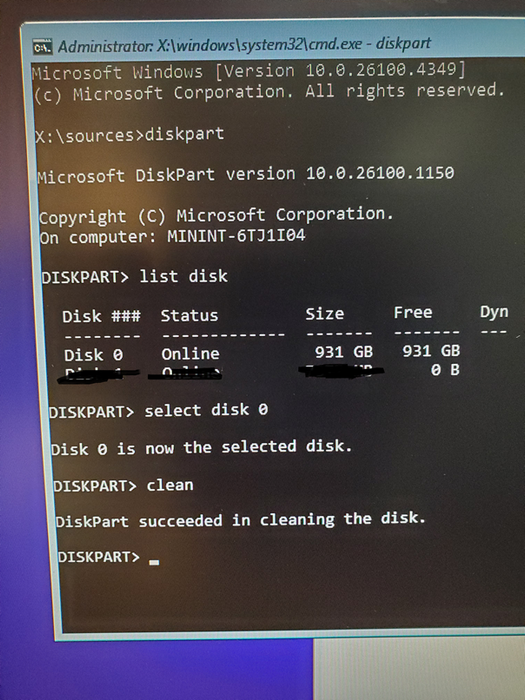 Lenovo ThinkCentre M720e SFF i5 - 9400 @ 2.90GHz 8GB DDR4 1TB HDD