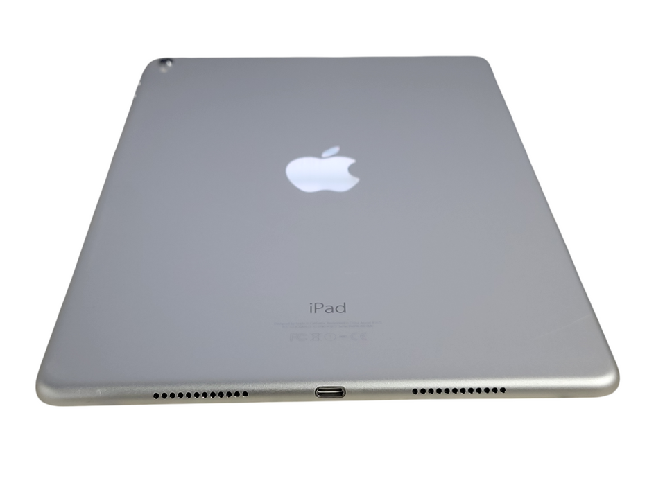 Apple iPad 9.7" 1st Gen - 32GB - Silver [A1673] (