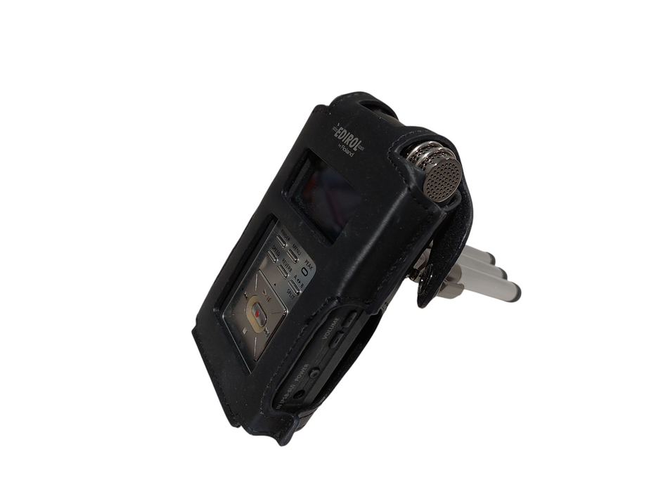 Edirol by Roland 24bit 96khz Wave/MP3 Recorder with a case Model: R-09HR  =