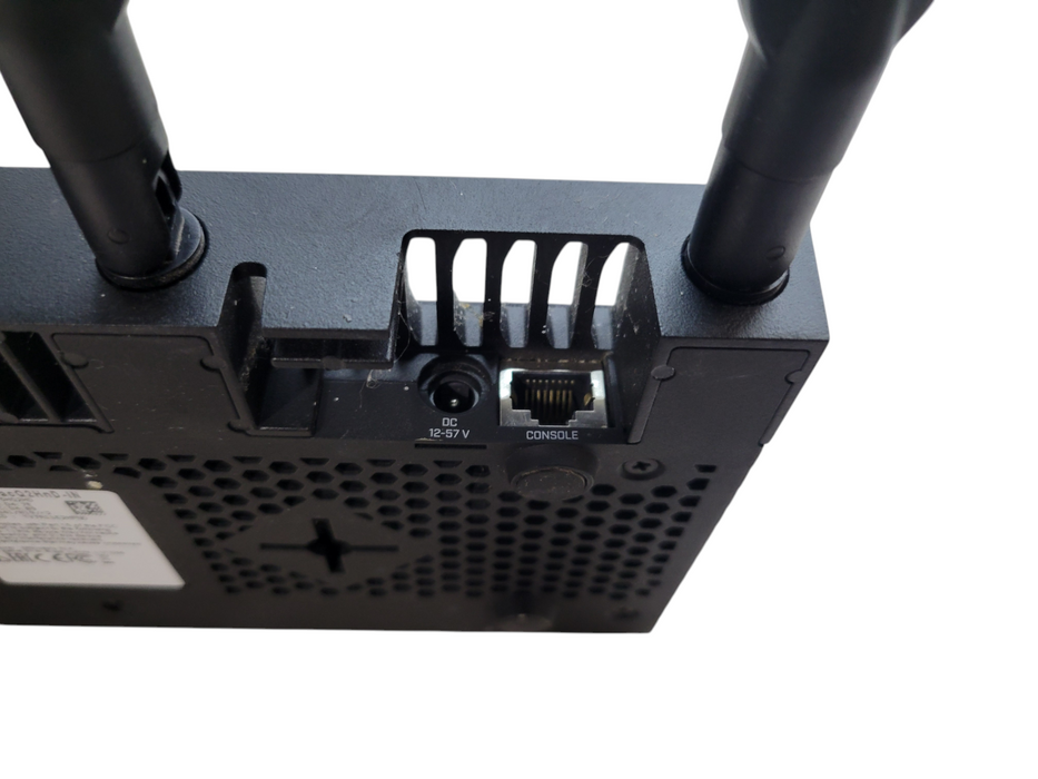 MikroTik - RB4011iGS+5HacQ2HnD-IN 10xGigabit port router + Wifi Q%