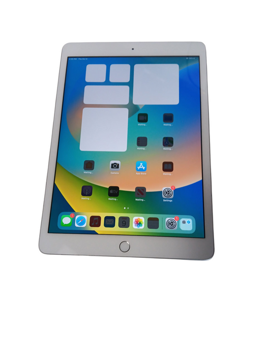 Apple iPad 8th Gen - 128GB - Silver [A2428 | Wifi + Cellular]