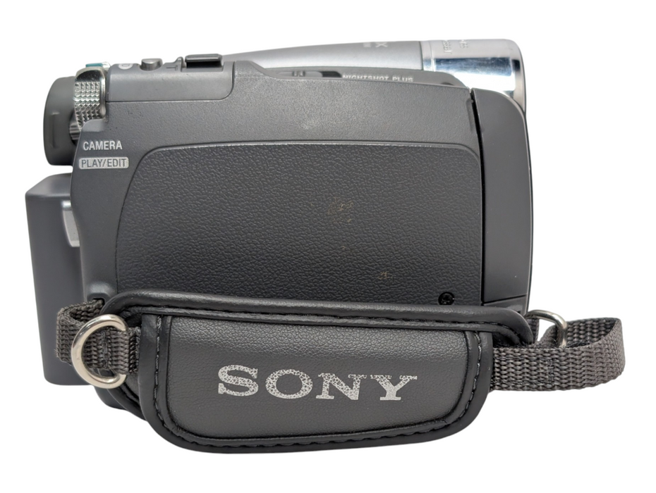 Sony Handycam DCR-HC26 Digital Camcorder Please READ  -