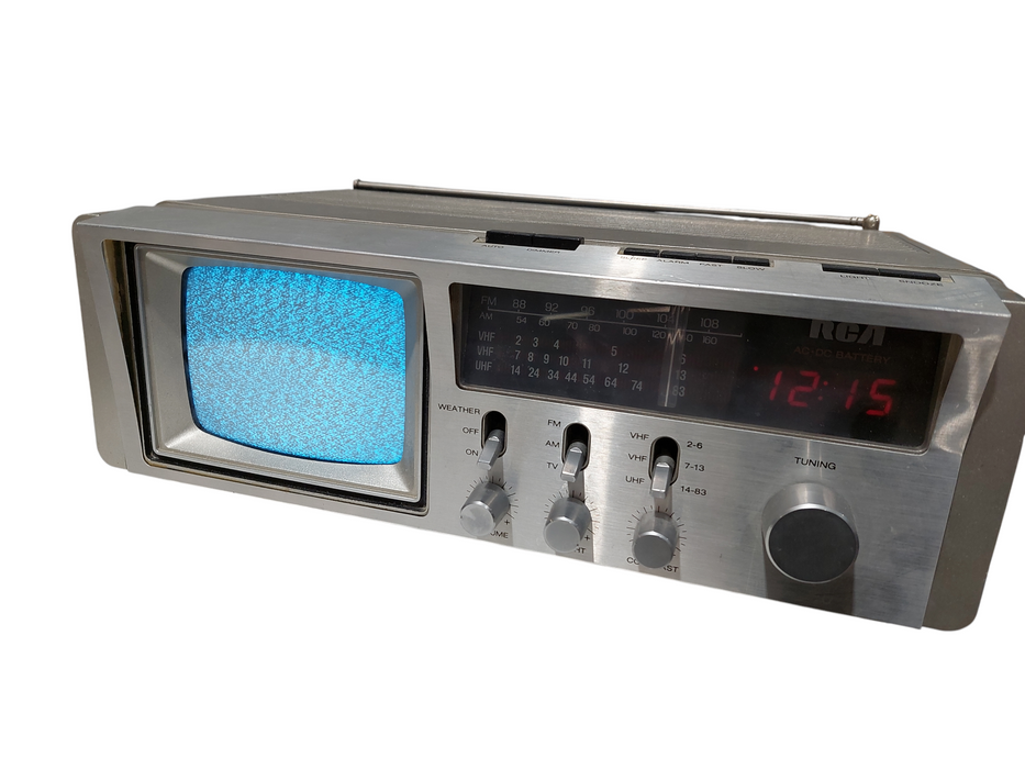 Vintage RCA 1982 Portable TV UHF/VHF  AC/DC Radio Clock Model: CGR 056S  =