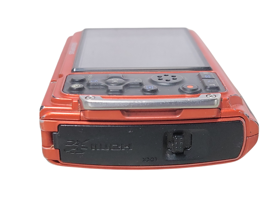 Olympus Tough TG-320 Digital camera 14MP, No SD Card/Battery, READ _