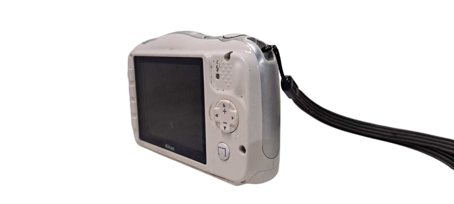 Nikon Coolpix W100 Digital Camera 3x Optical Zoom 13.2 MP Waterproof/Shockp