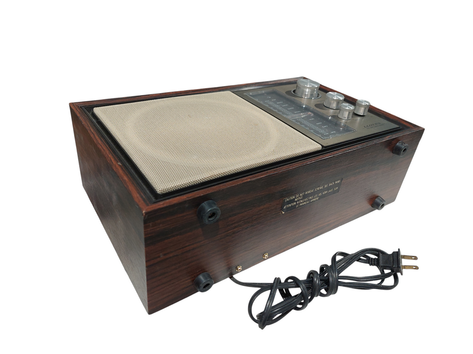 Vintage Lloyd AM/FM Table Radio Model: J930 Series 108A =