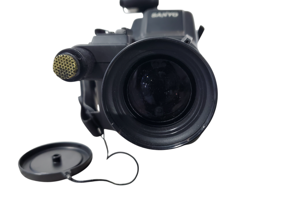 SANYO VM-D44 Video Recorder with Carrying Bag Power Supply Cables