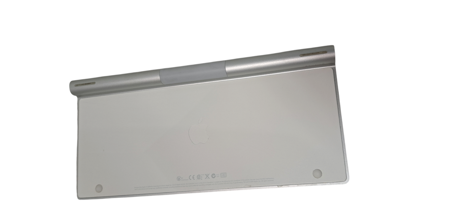 Apple A1314 Wireless Bluetooth Keyboard Q