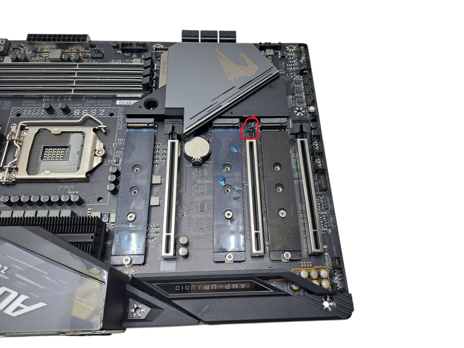 GIGABYTE Z590 Aorus Ultra Intel LGA 1200 ATX DDR4 Motherboard DP w/ I/O )