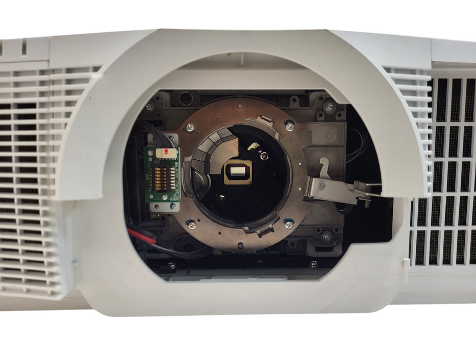 Christie DHD851-Q DHD851 1080P HD Projector, 7200 LUMENS No lens READ $