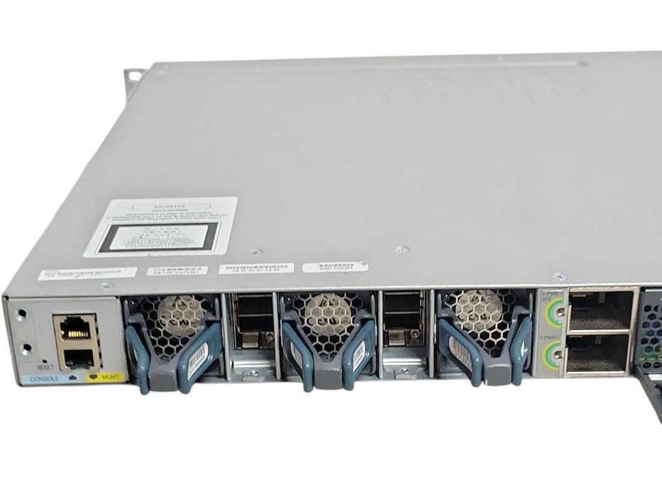 Cisco Catalyst WS-C3850-24T-S 24-Port Network Switch w/ C3850-NM-2-10G  _