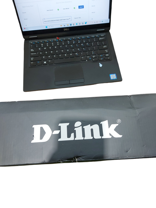 D-Link DSS-16+ 16-Port 10/100  Ethernet Switch with Power Cord