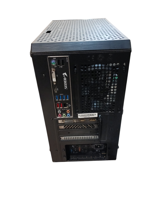 CoolerMaster Tower PC Gigabyte Aorus B450 Ryzen 7 3800X 16GB DDR4 GTX 1050