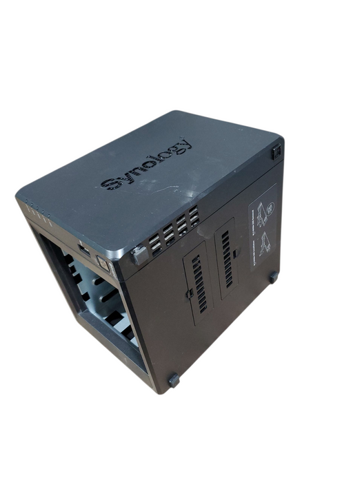 Synology 4 Bay NAS DiskStation DS918+, No HDD, No Caddies *READ*