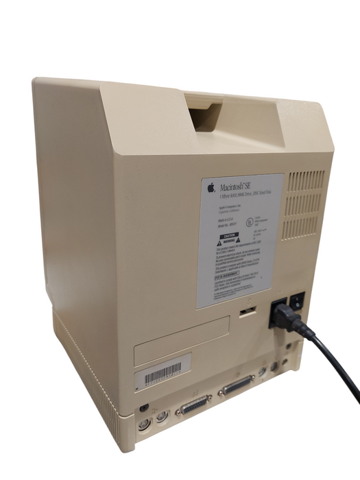 Macintosh SE Model: M5011 ( 1mbyte Ram, 800K ) Floppy =