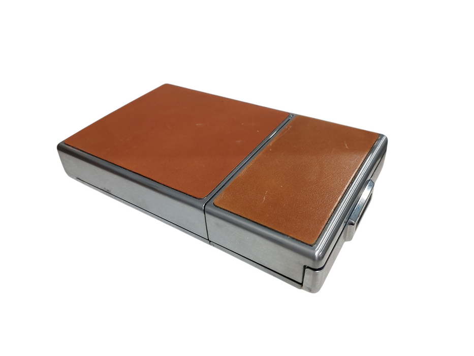 Vinatge Polaroid Land Camera SX-70 =