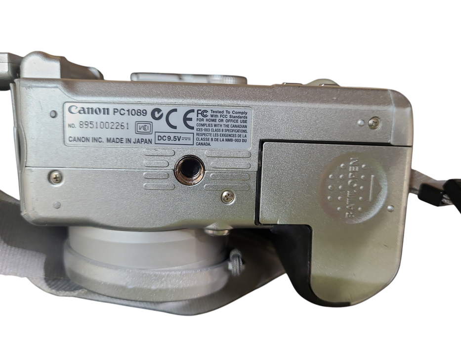Canon PowerShot G6 7.1 Megapixels 4x Digital Camera