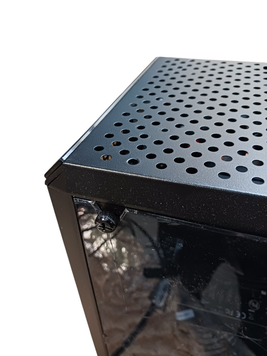 CoolerMaster Tower PC Gigabyte Aorus B450 Ryzen 7 3800X 16GB DDR4 GTX 1050
