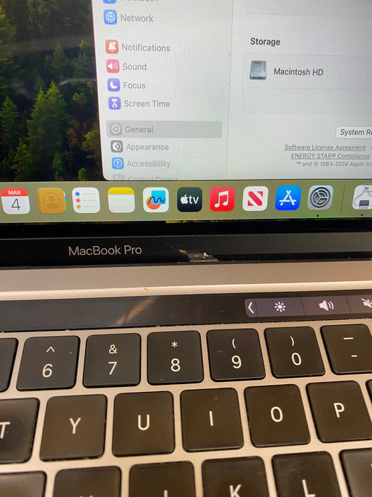 Apple MacBook Pro 13" M1 2020 8GB 512SSD No Power Adapter READ!