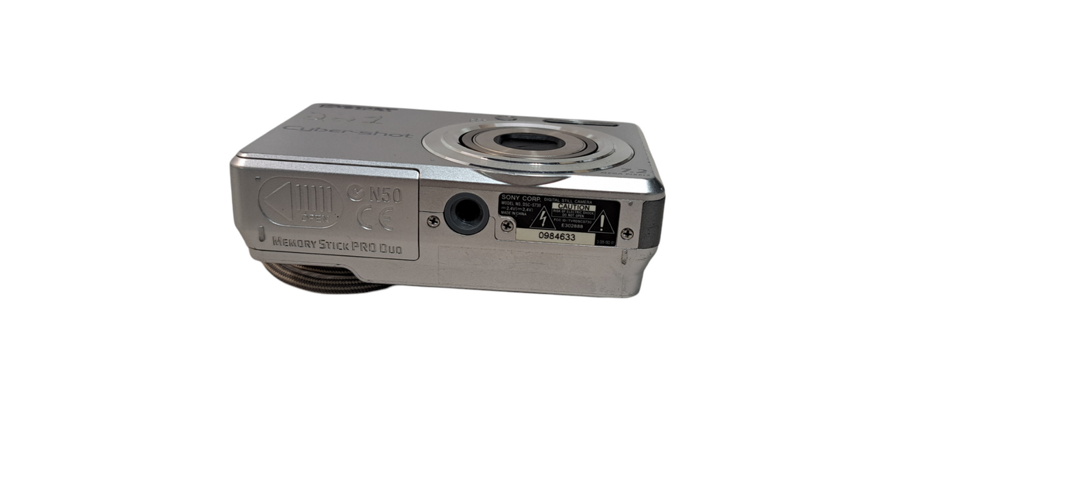 Sony Cyber Shot DSC-S730 7.2MP Digital Camera