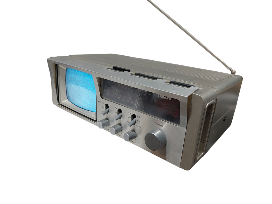 Vintage RCA 1982 Portable TV UHF/VHF  AC/DC Radio Clock Model: CGR 056S  =