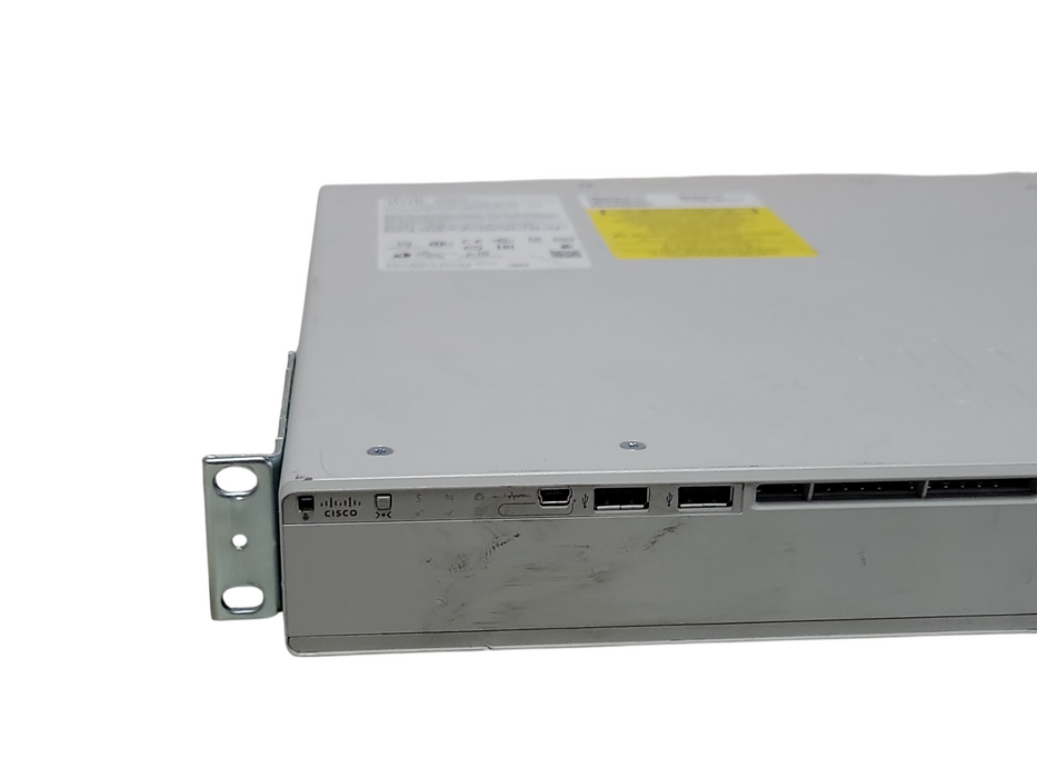 Cisco C9200-24P-E 24-Port Gigabit PoE+ Managed Switch 1x PWR-C6-600WAC PSU _