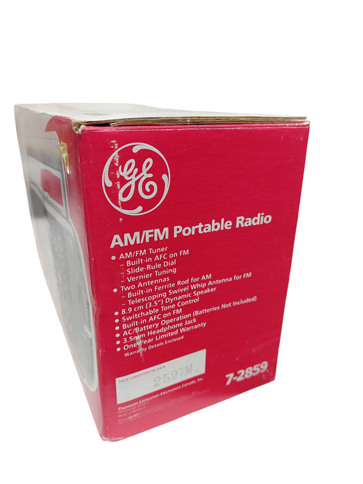 GE AM/FM Portable Radio in box =