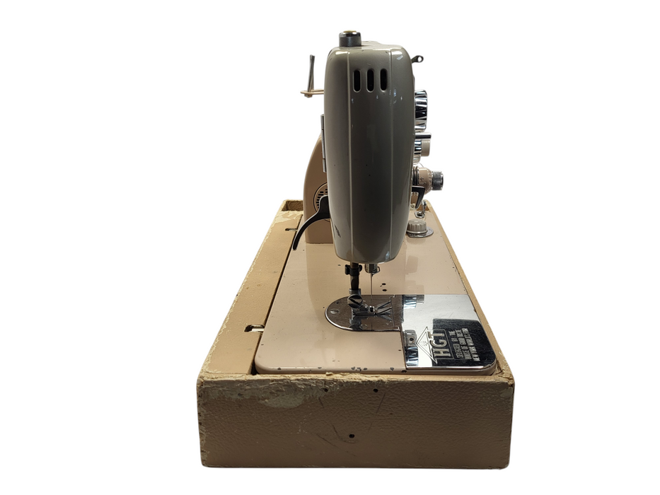 Vintage White model 764 sewing machine READ $