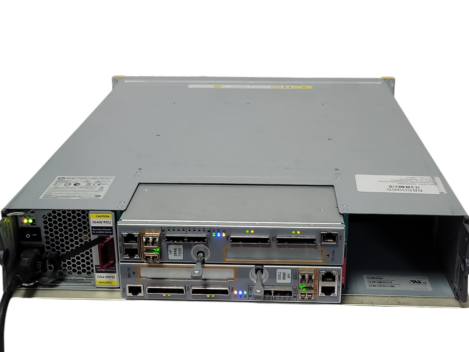 HP 3PAR StoreServ 7200 24x 2.5" Bays, 2x HP 3PAR 7200 Controllers, 1x PSU SEE _