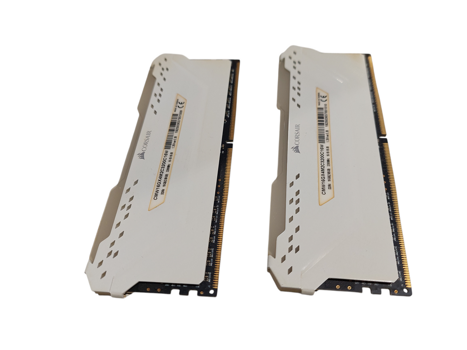 Corsair Vengence RGB Pro RAM Kit of 2 3200 MHz CMW16GX4M2C3200C16W =
