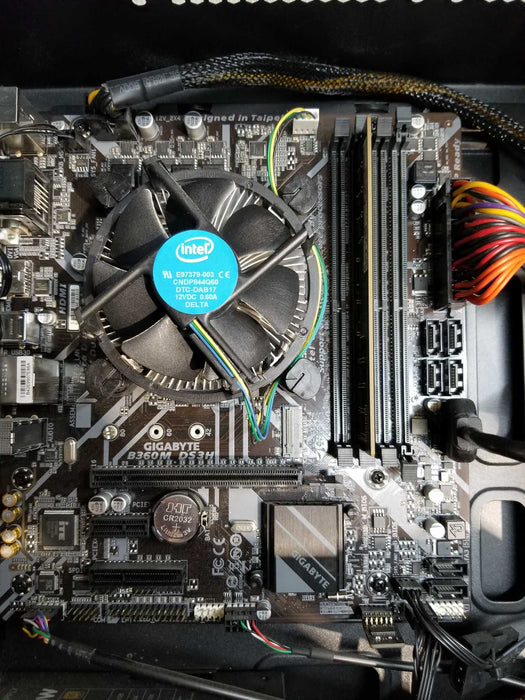 Custom Pc w/ Gigabyte B360M Core i5-8400 CPU 8GB RAM No HDD 600W PSU